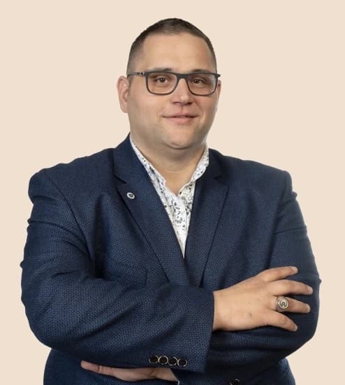 Halil Eriş
